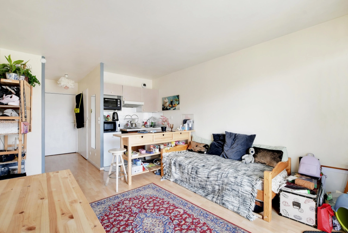 Appartement lumineux de 25 m² à Le Raincy, idéal pour investissement ou première acquisition 