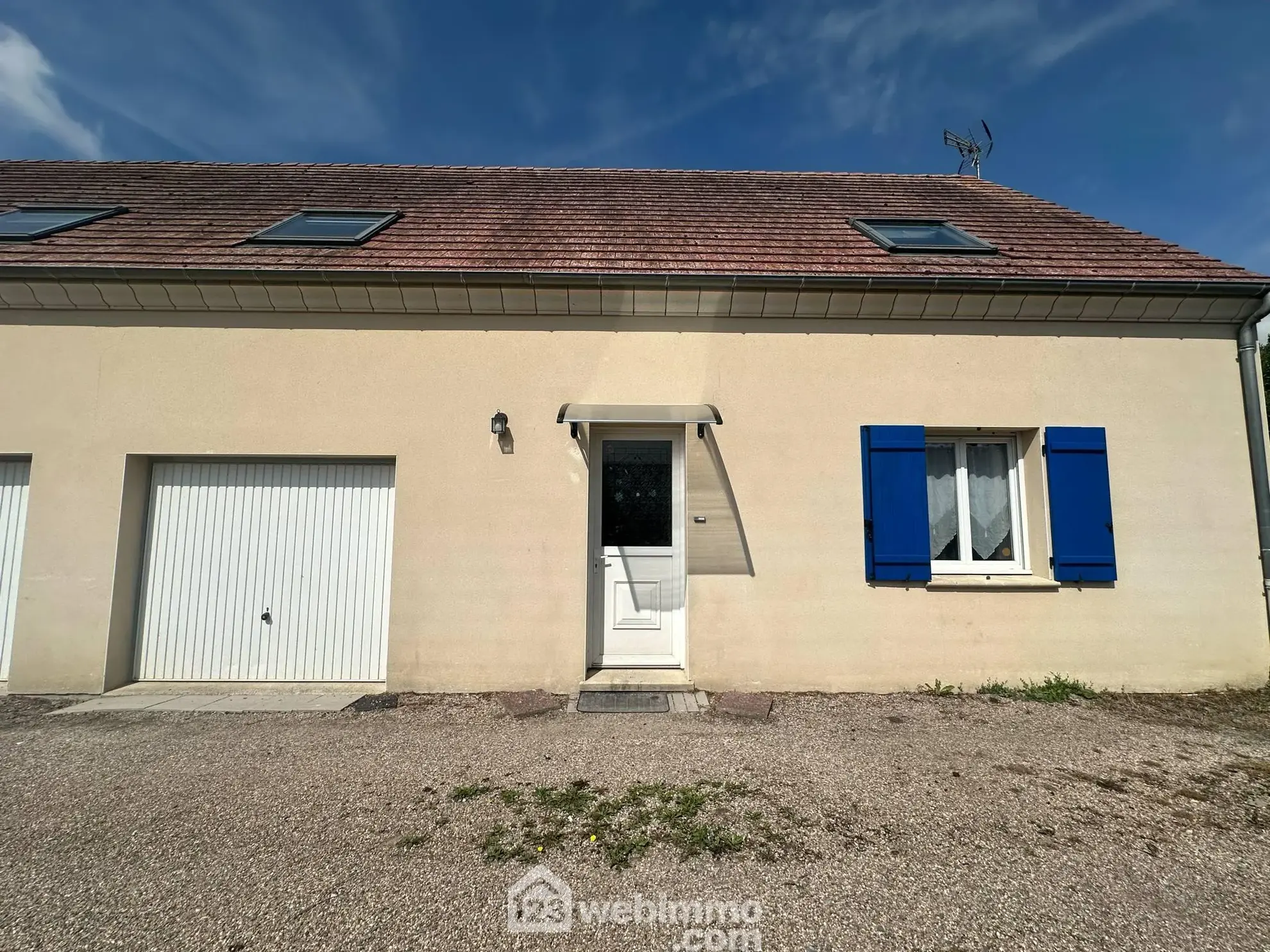 Investissement immobilier à Créc sur-Serre : deux pavillons loués pour revenus immédiats 