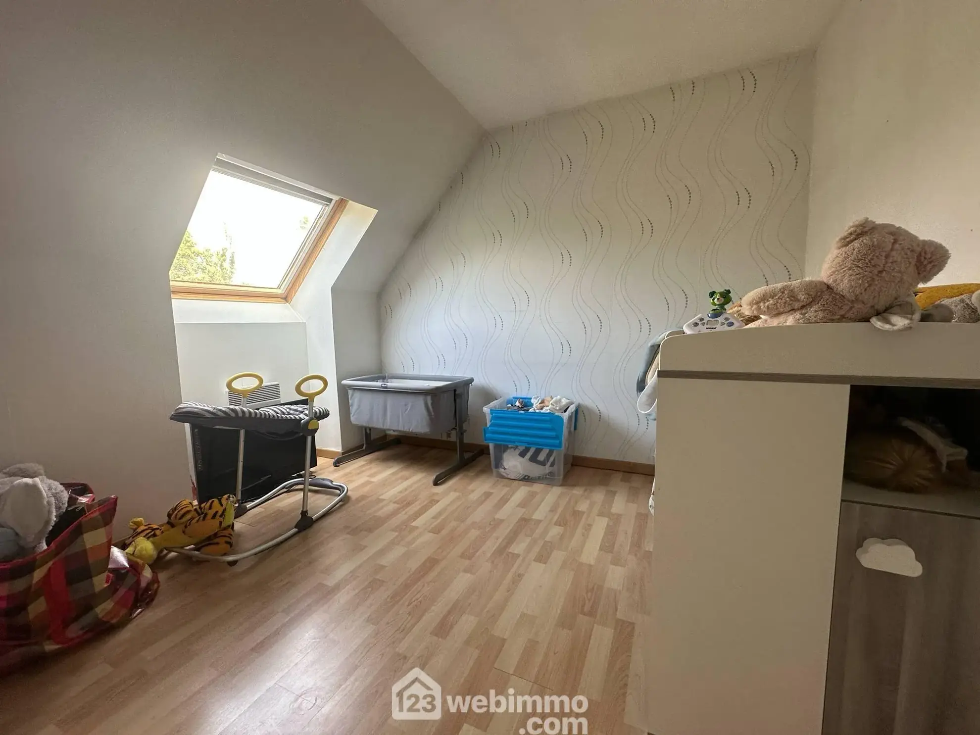 Investissement immobilier à Créc sur-Serre : deux pavillons loués pour revenus immédiats 