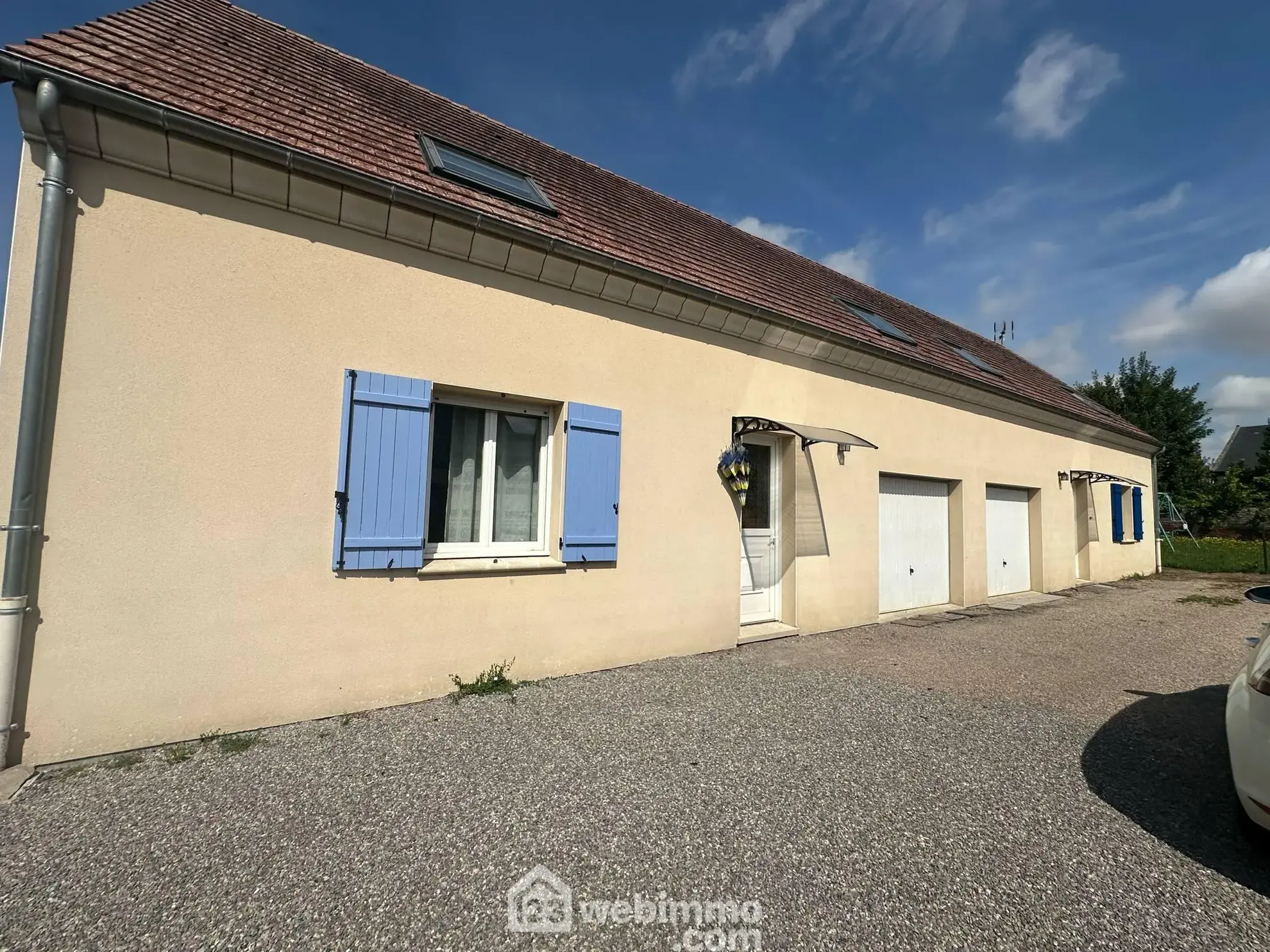 Investissement immobilier à Créc sur-Serre : deux pavillons loués pour revenus immédiats 