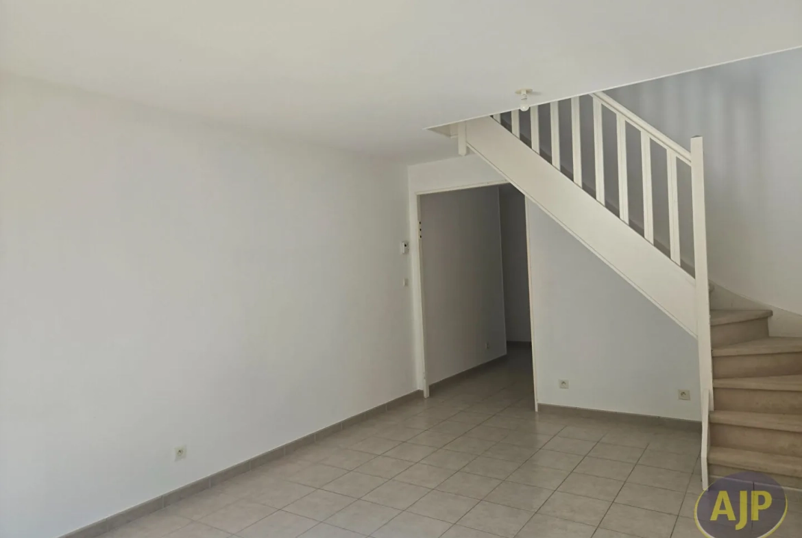 À vendre duplex 3 pièces à Saint Marc Sur Mer proche de la plage 