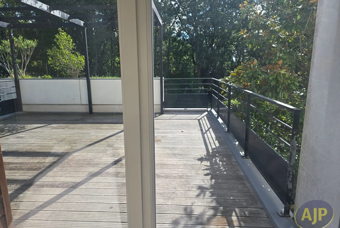 À vendre duplex 3 pièces à Saint Marc Sur Mer proche de la plage 