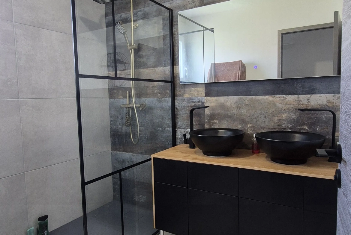 Maison neuve à vendre à Roanne avec terrasse et garage – 86 m² 
