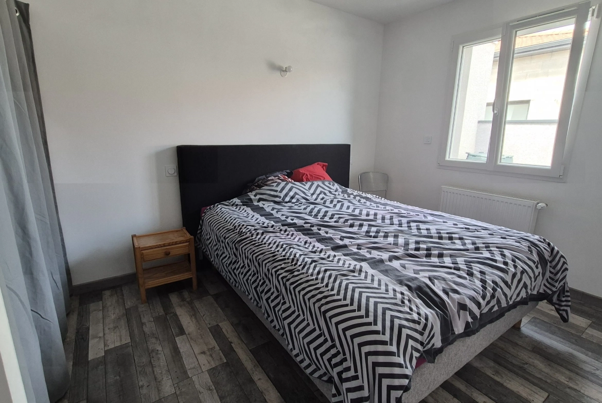 Maison neuve à Roanne avec terrasse, garage et vue sur la Loire 