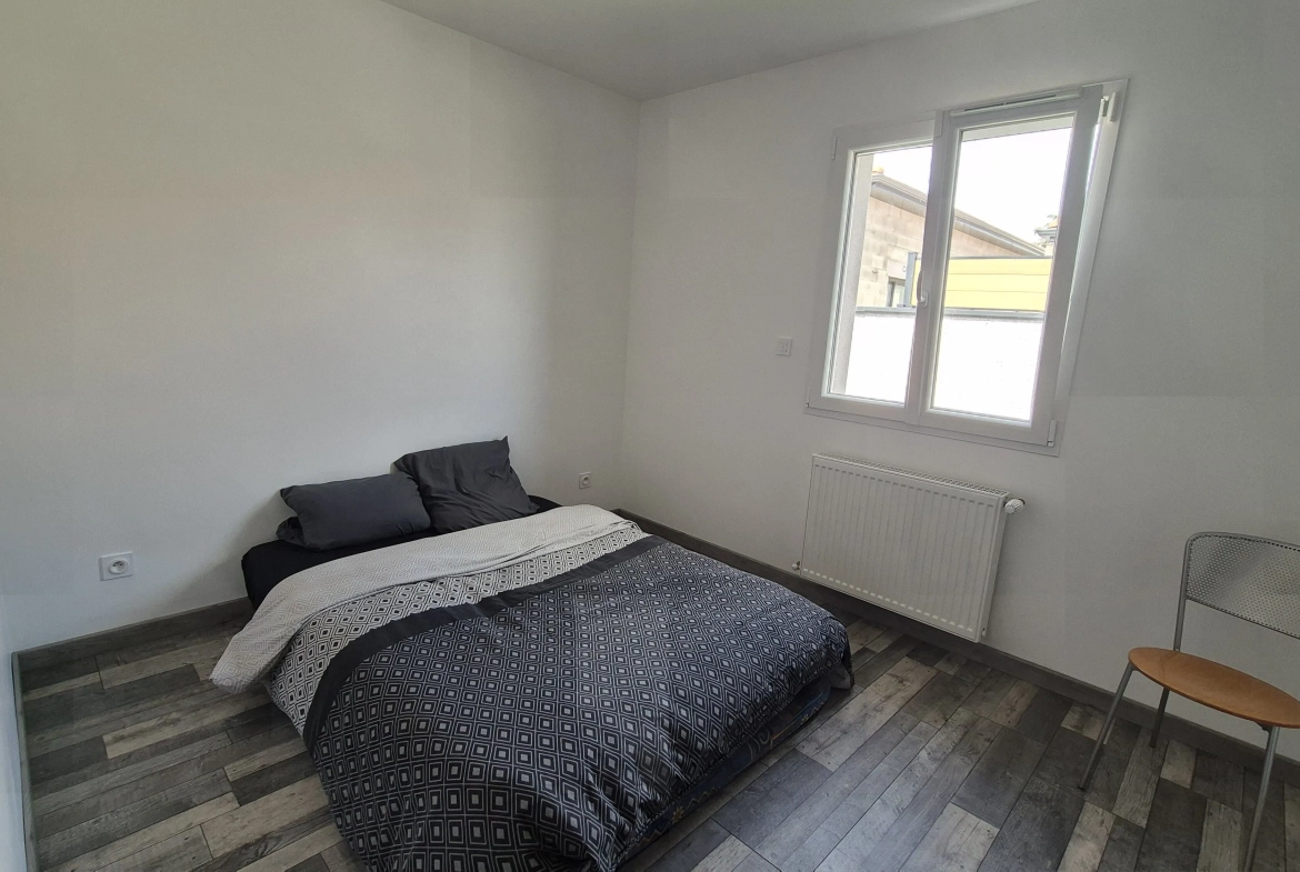 Maison neuve à Roanne avec terrasse, garage et vue sur la Loire 