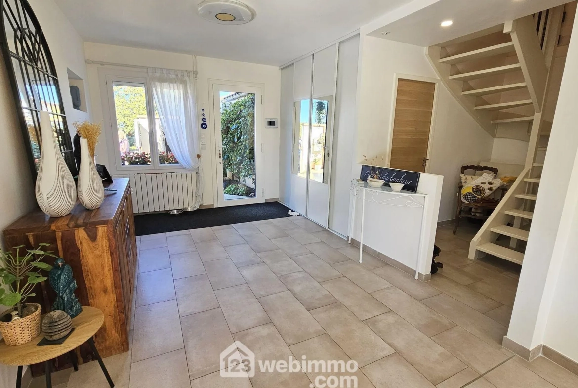 Maison rénovée de 116 m² avec terrasse et garage à Milly-la-Forêt 