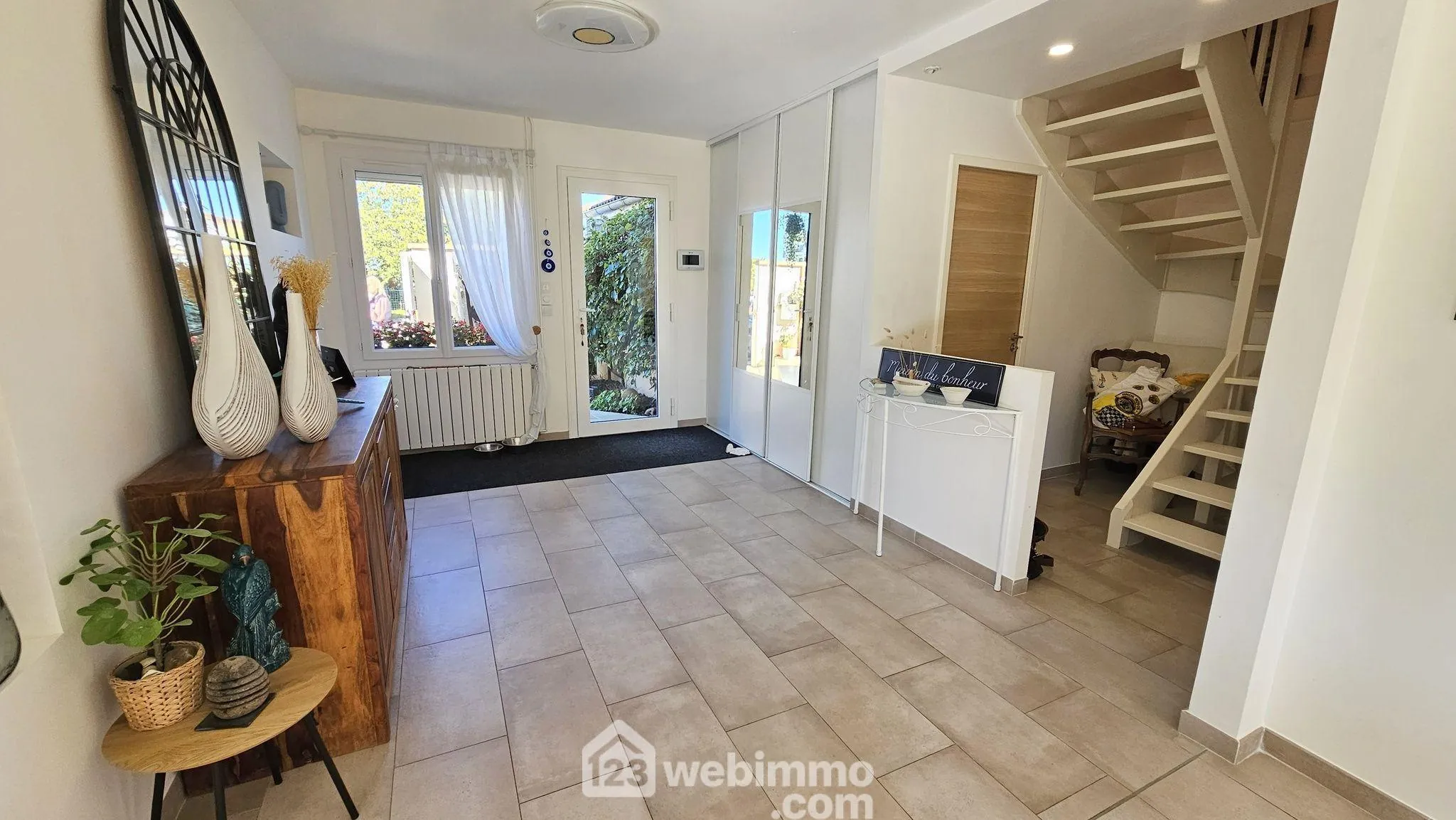Maison rénovée de 116 m² avec terrasse et garage à Milly-la-Forêt 