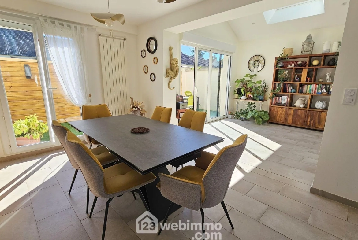 Maison rénovée de 116 m² avec terrasse et garage à Milly-la-Forêt 
