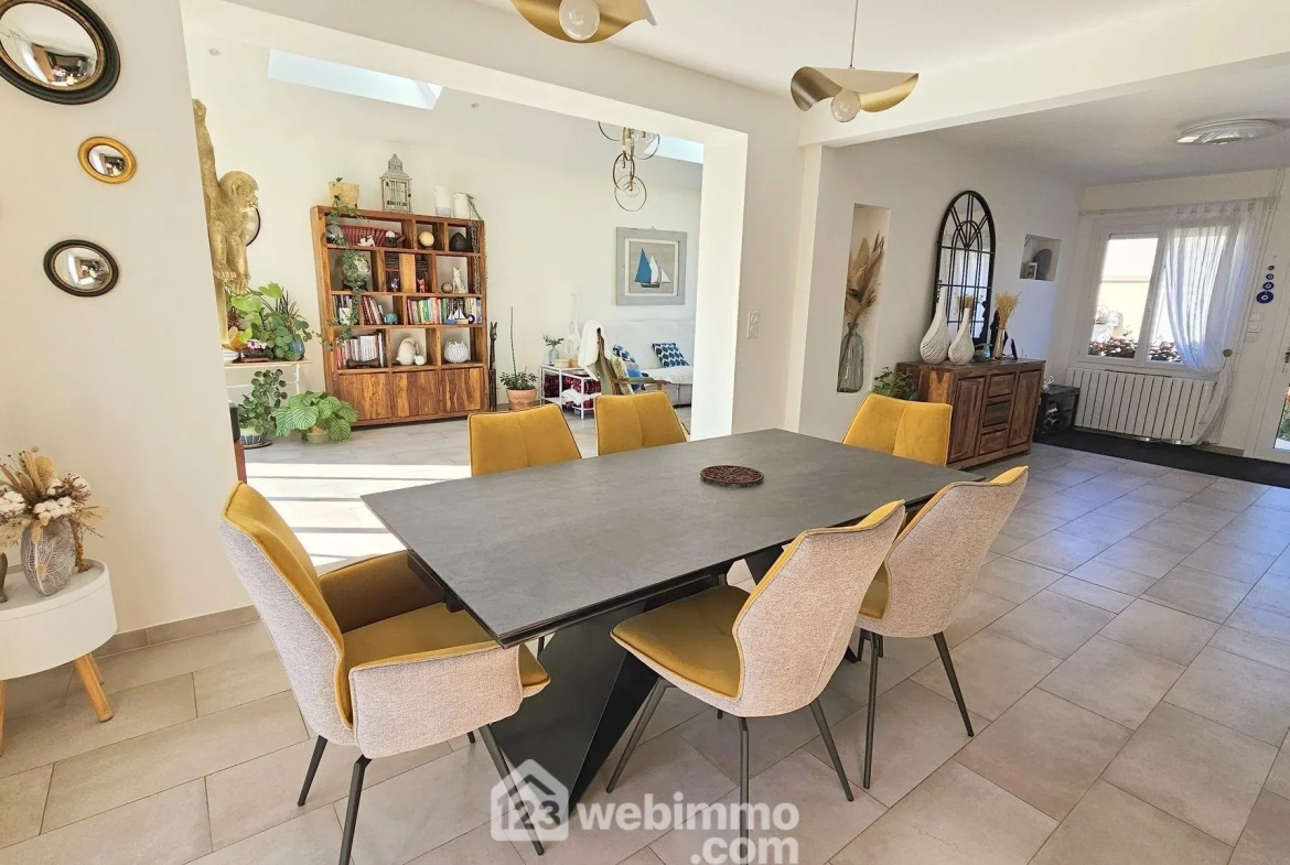 Maison rénovée de 116 m² avec terrasse et garage à Milly-la-Forêt 