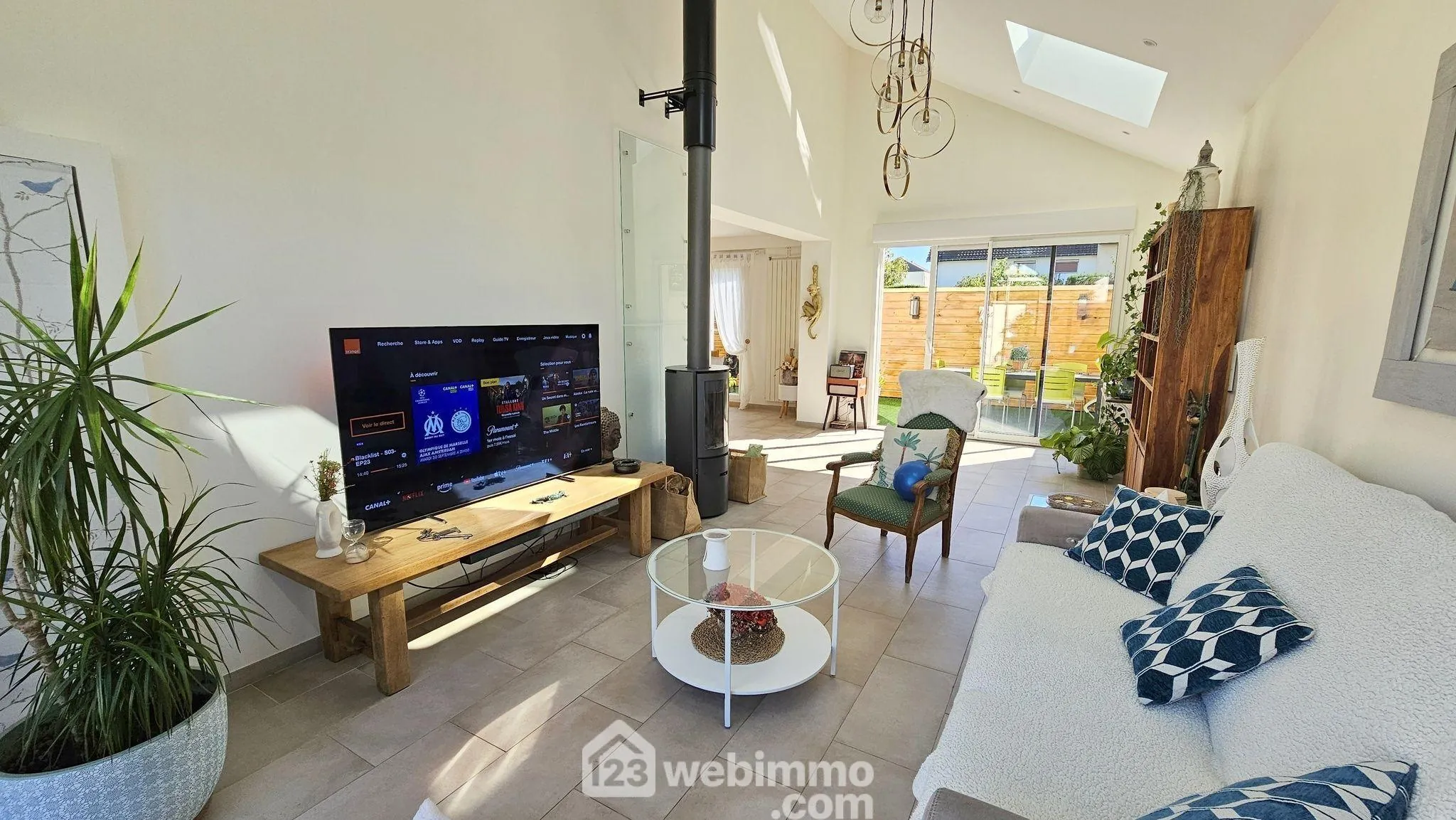 Maison rénovée de 116 m² avec terrasse et garage à Milly-la-Forêt 