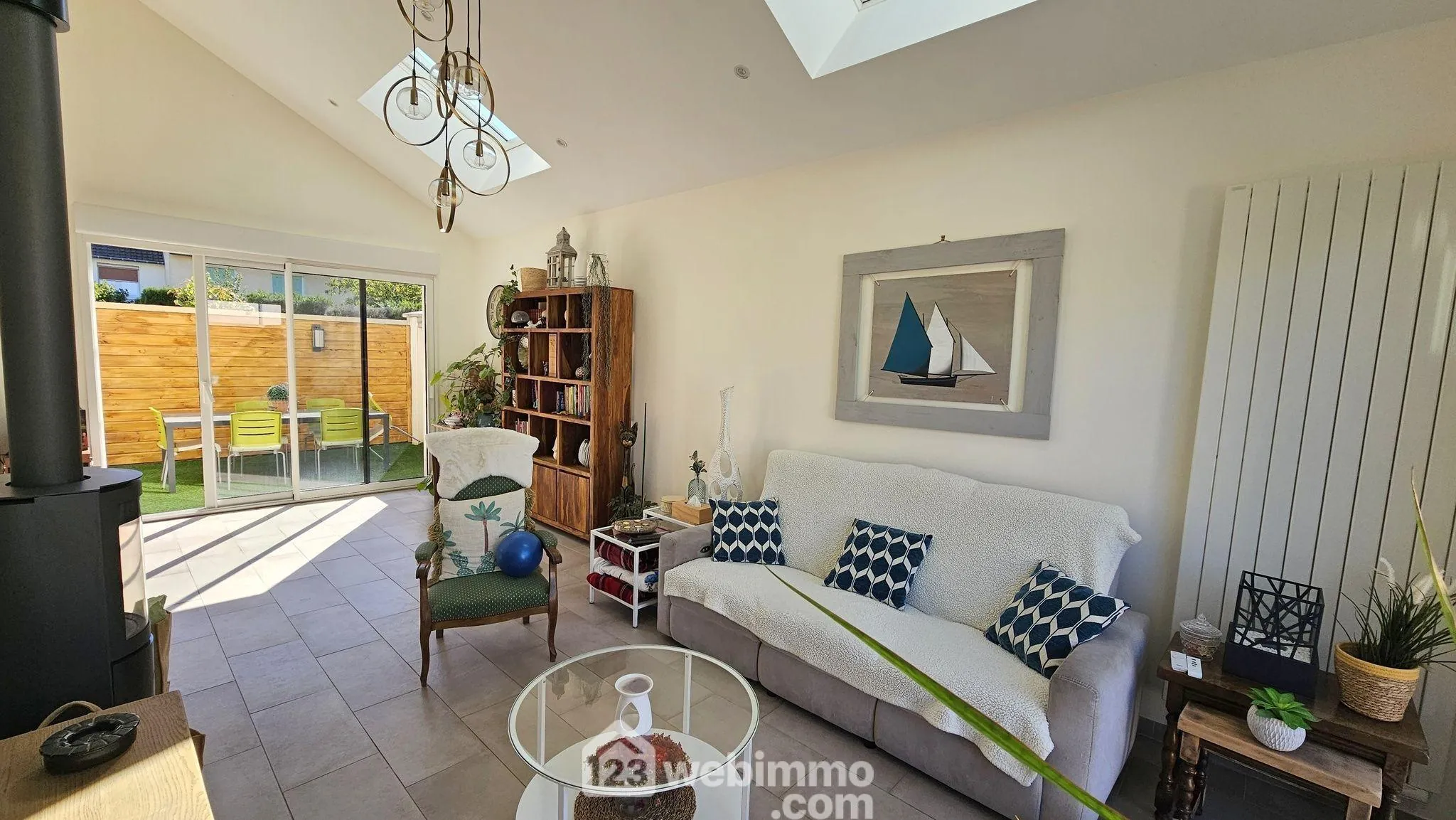 Maison rénovée de 116 m² avec terrasse et garage à Milly-la-Forêt 