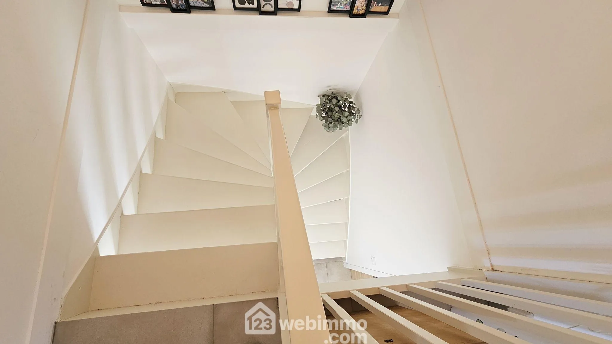 Maison rénovée de 116 m² avec terrasse et garage à Milly-la-Forêt 