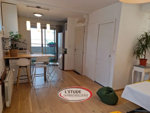 Maison individuelle à vendre à Nantes, quartier Croissant, 3 chambres et duplex lumineux