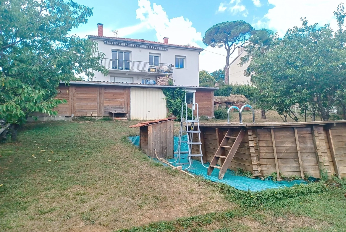 Maison T6 avec jardin, piscine et garage à Réalmont - Belle opportunité 