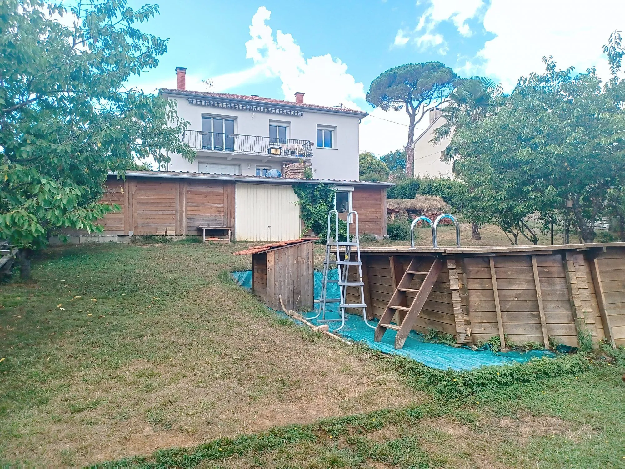 Maison T6 avec jardin, piscine et garage à Réalmont - Belle opportunité 