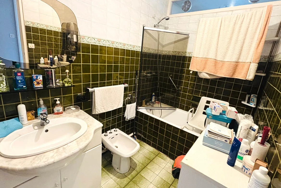 Appartement T4 à Bayonne de 90 m² proche du stade Didier Deschamps 