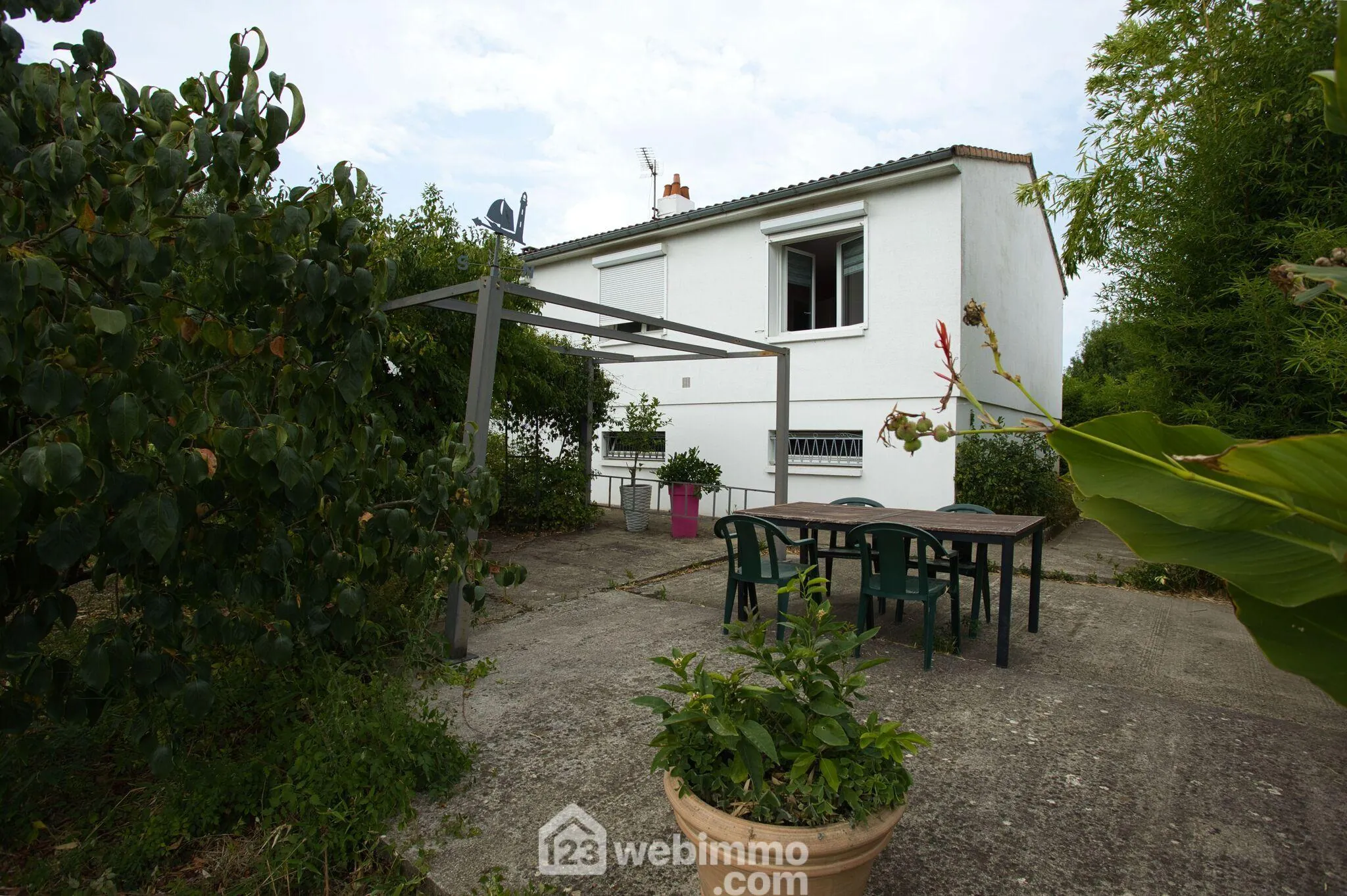 Maison à vendre de 95 m² à Puilboreau avec jardin et panneaux solaires 