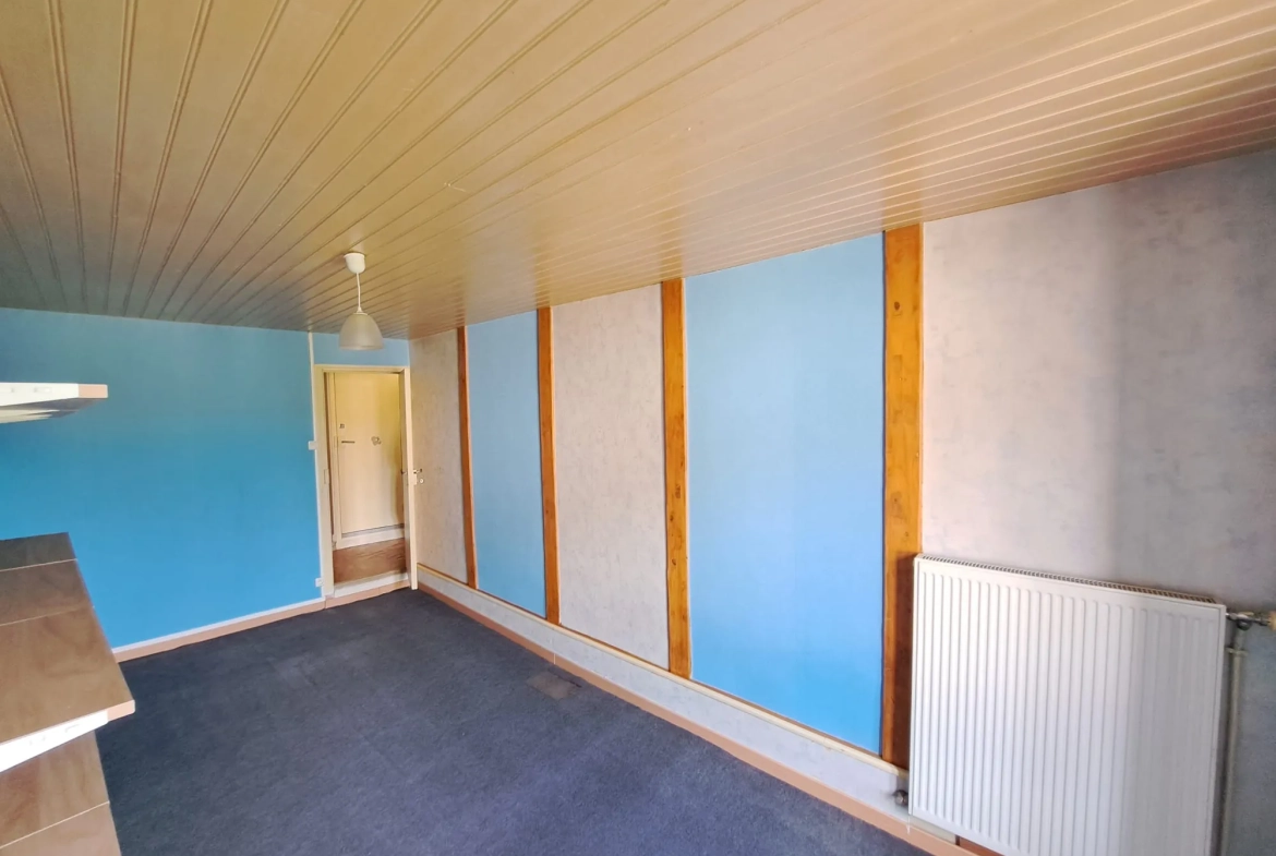 Maison de hameau à vendre à Marsac-en-Livradois, 123 m² avec dépendances 