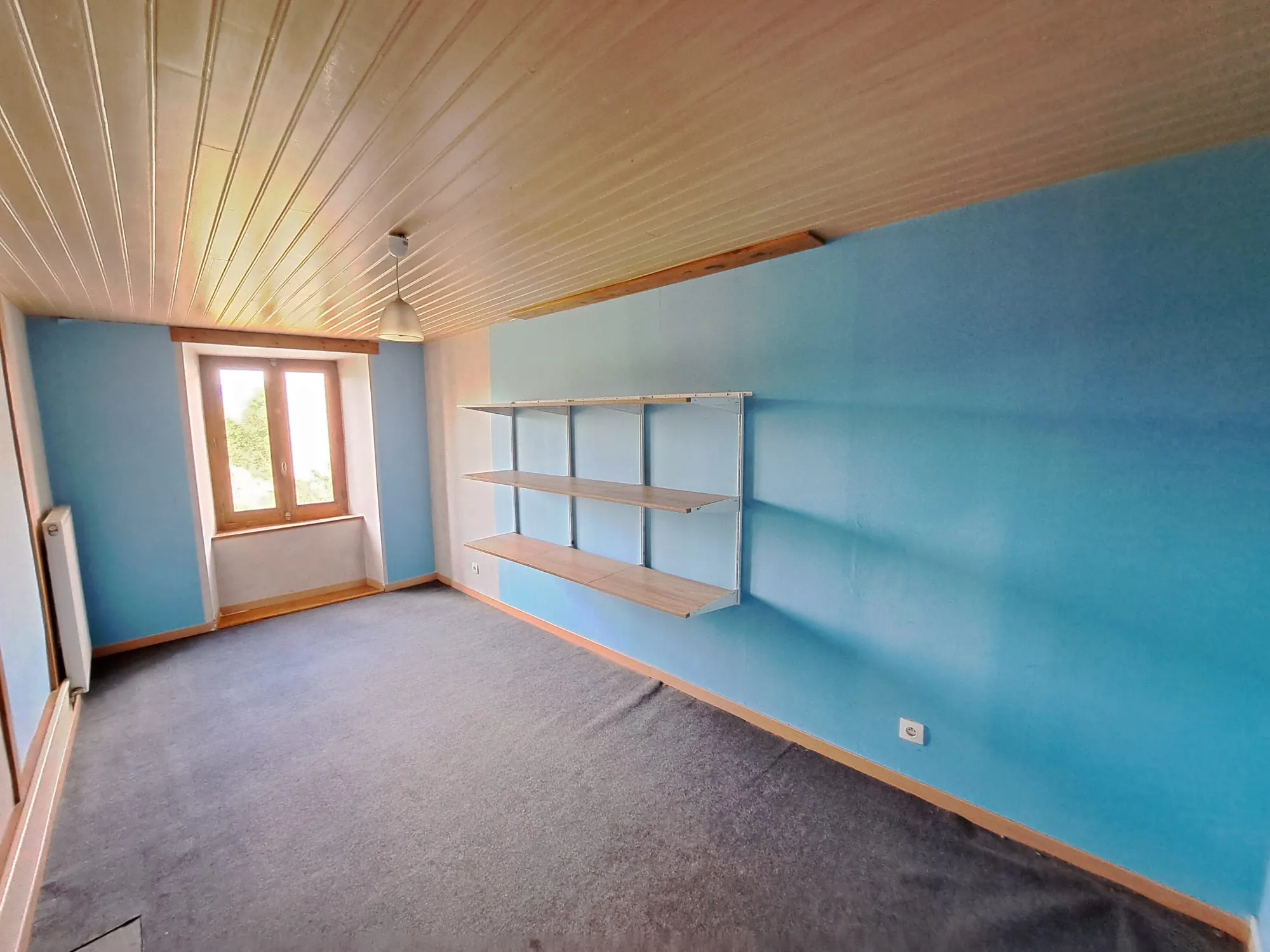 Maison de hameau à vendre à Marsac-en-Livradois, 123 m² avec dépendances 