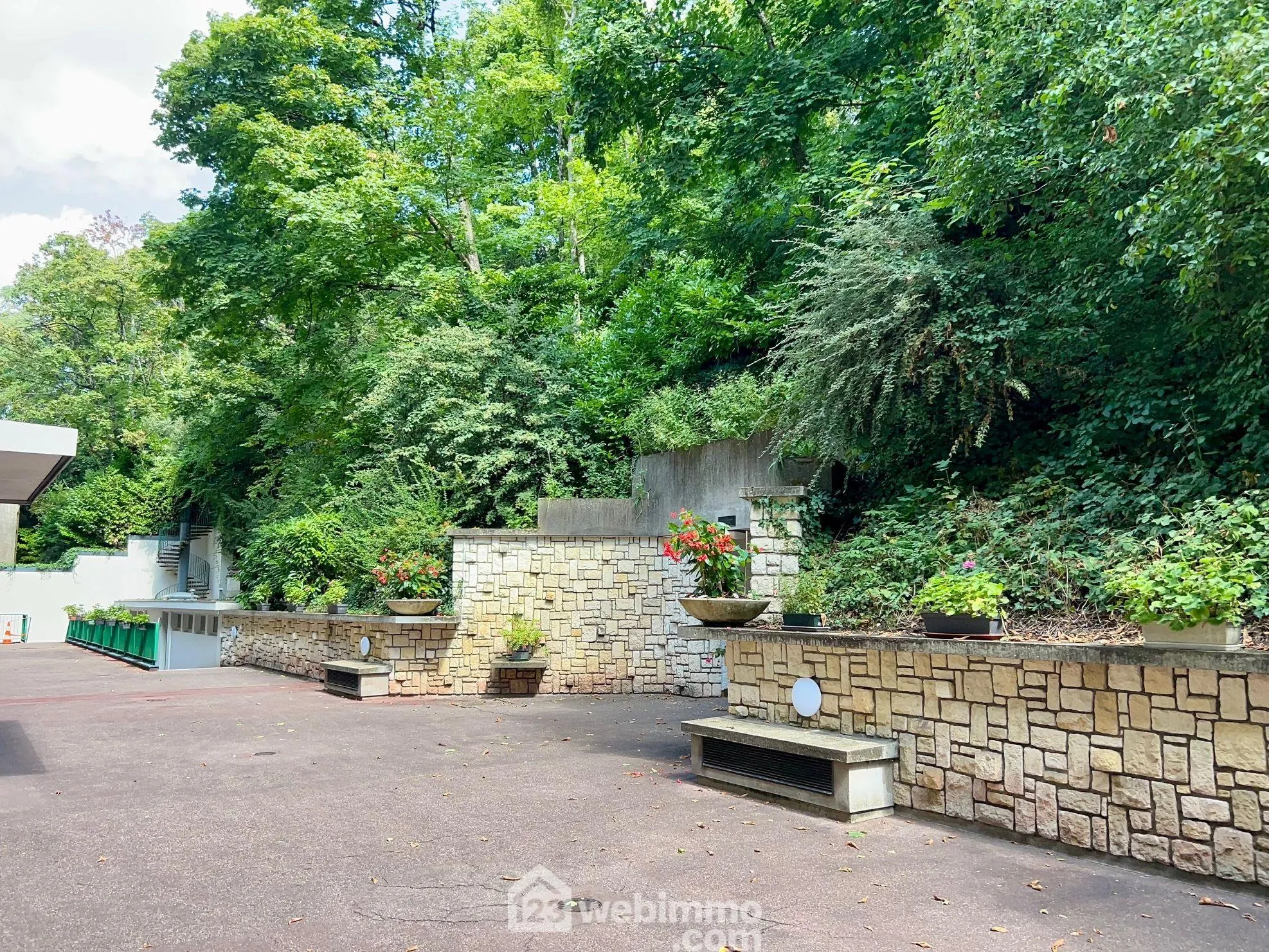 A vendre appartement T4 lumineux à Poitiers, proche gare et centre-ville 