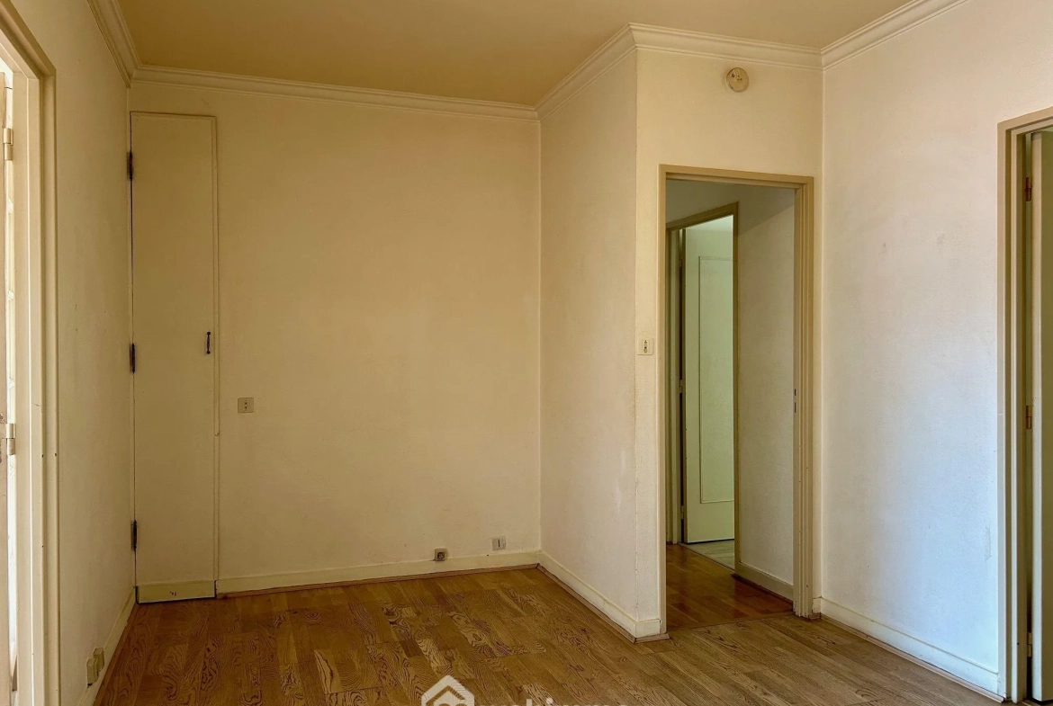 A vendre appartement T4 lumineux à Poitiers, proche gare et centre-ville 