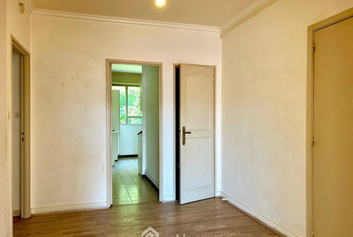 A vendre appartement T4 lumineux à Poitiers, proche gare et centre-ville 