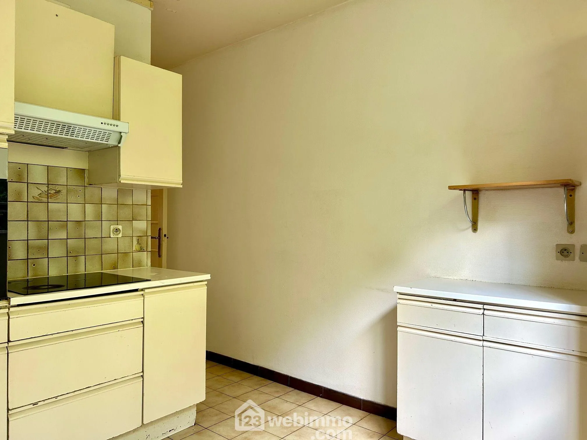A vendre appartement T4 lumineux à Poitiers, proche gare et centre-ville 
