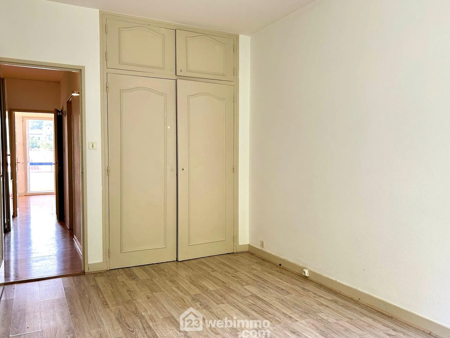 A vendre appartement T4 lumineux à Poitiers, proche gare et centre-ville 