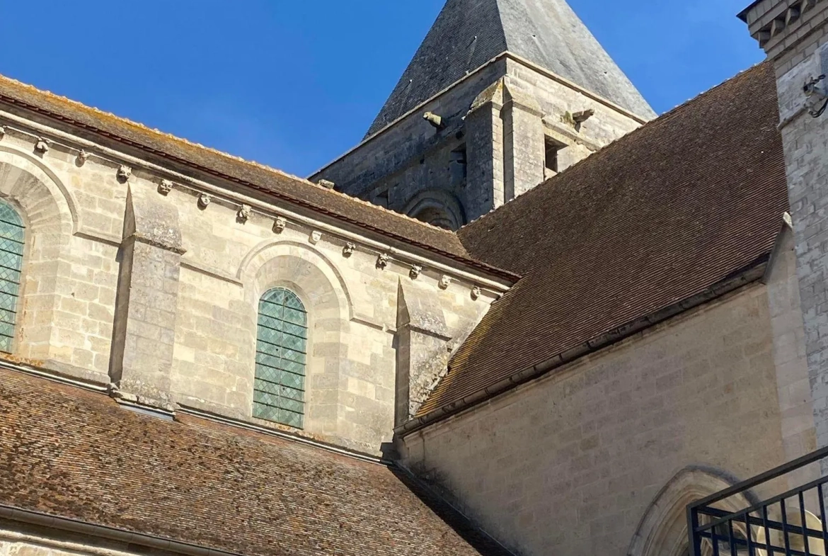Immeuble de rapport de 261 m² à Bruyères-et-Montbérault, potentiel locatif élevé 