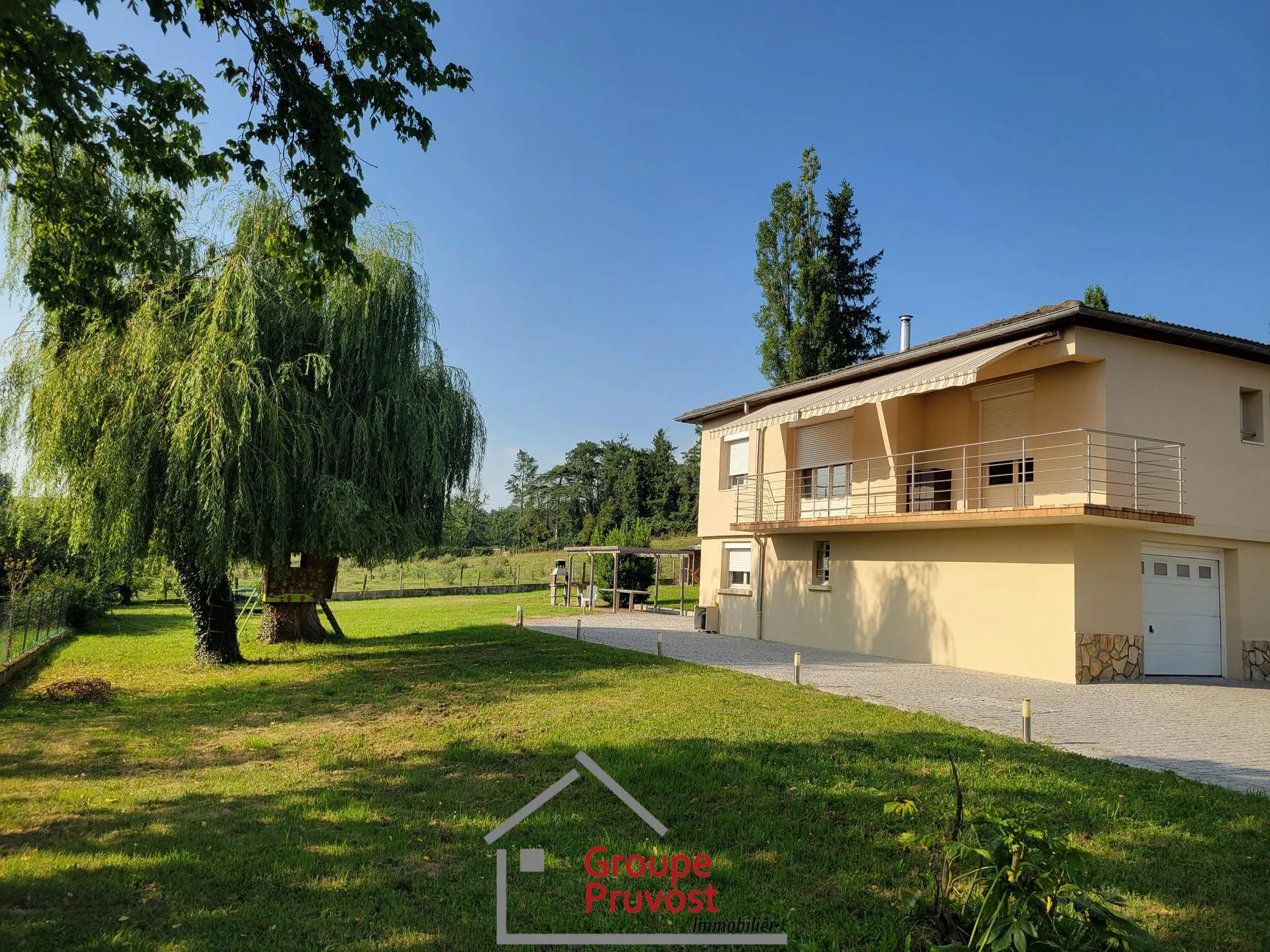 Maison rénovée de 162 m² avec 4 chambres à Parigny, proche Coteau 