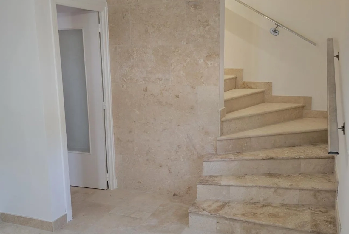 Maison rénovée de 162 m² avec 4 chambres à Parigny, proche Coteau 