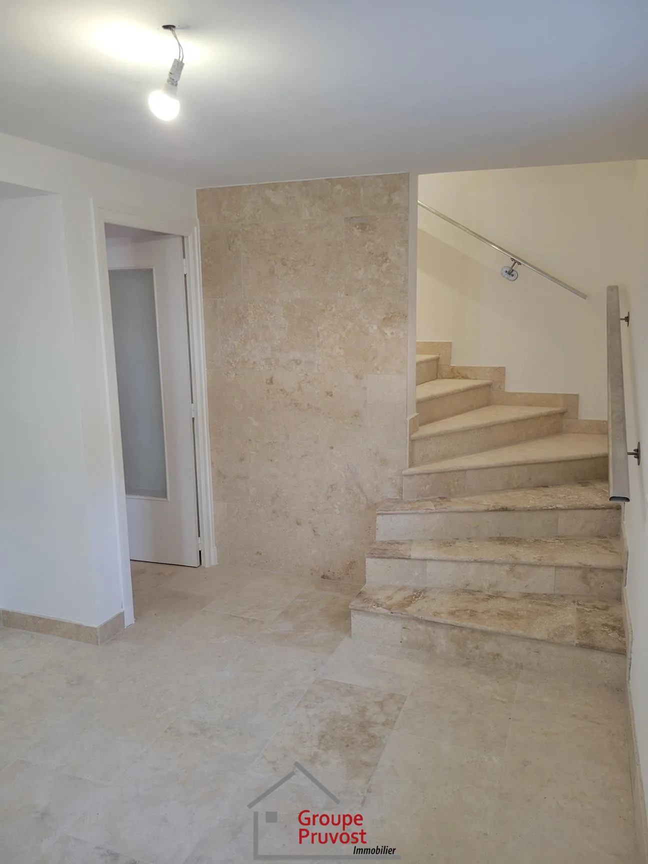 Maison rénovée de 162 m² avec 4 chambres à Parigny, proche Coteau 