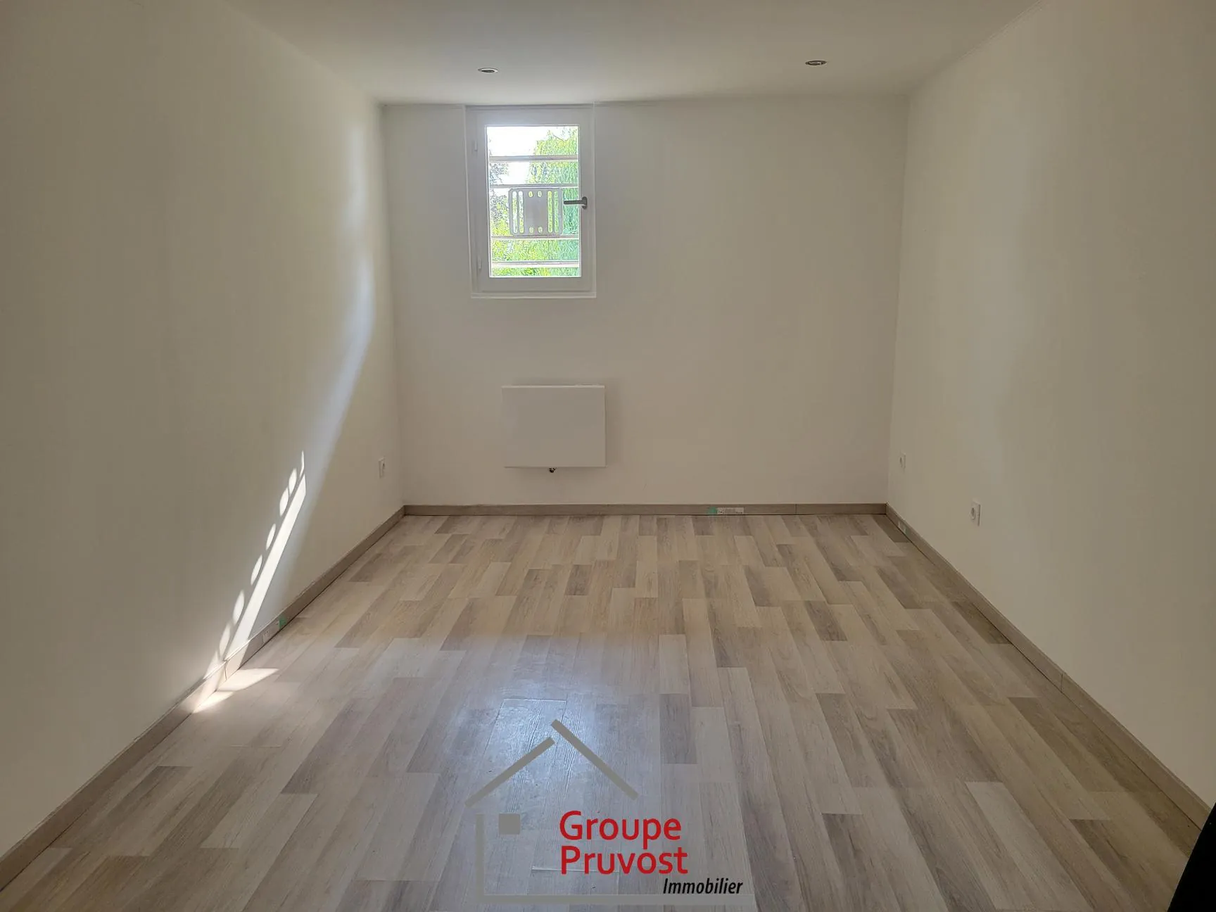Maison rénovée de 162 m² avec 4 chambres à Parigny, proche Coteau 