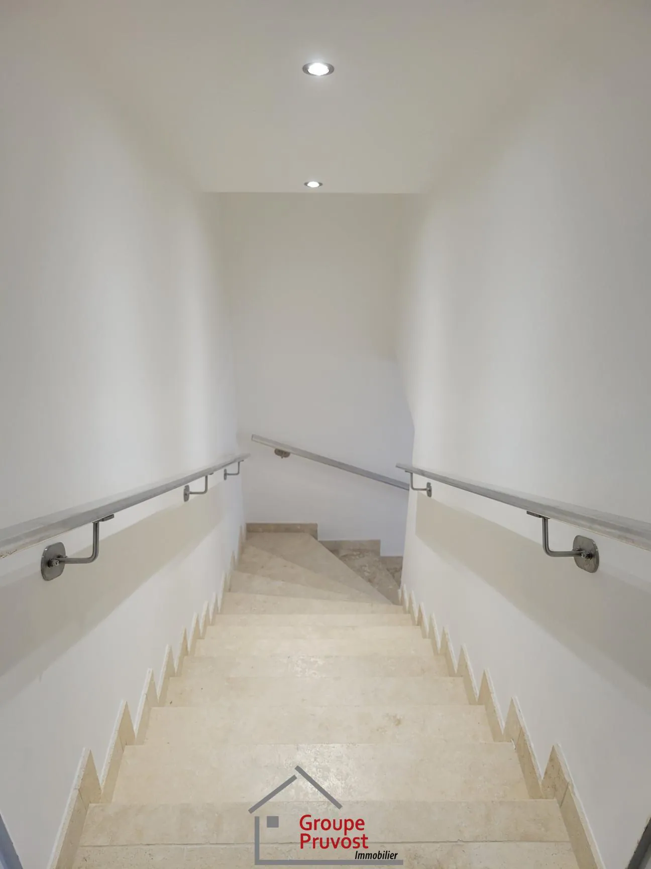 Maison rénovée de 162 m² avec 4 chambres à Parigny, proche Coteau 