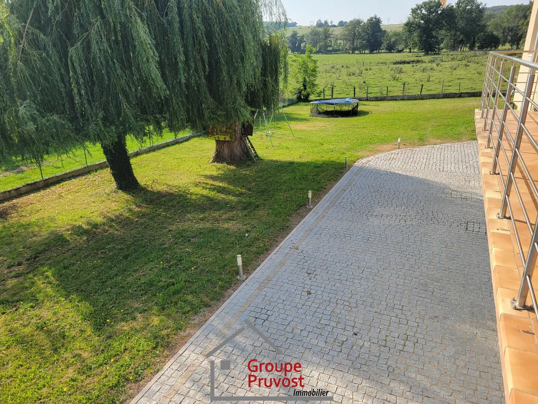 Maison rénovée de 162 m² avec 4 chambres à Parigny, proche Coteau 