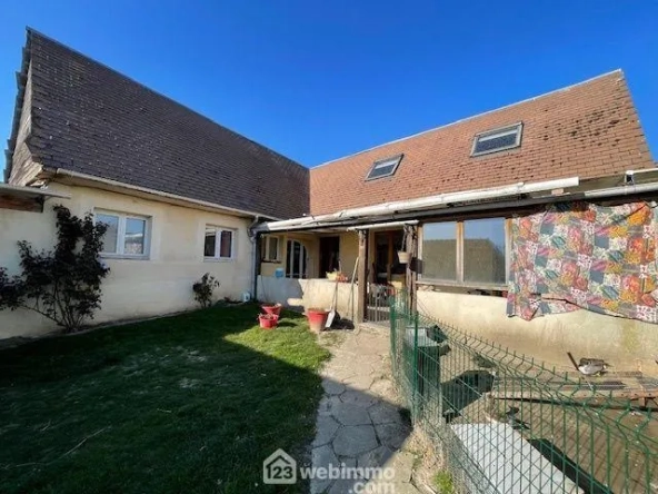 Maison à vendre près de Noyon – 115 m² avec dépendances et terrain de 1000 m²
