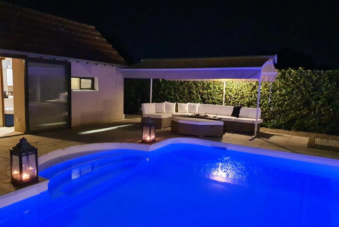 Belle maison avec piscine et grand jardin à La Motte Saint-Jean 