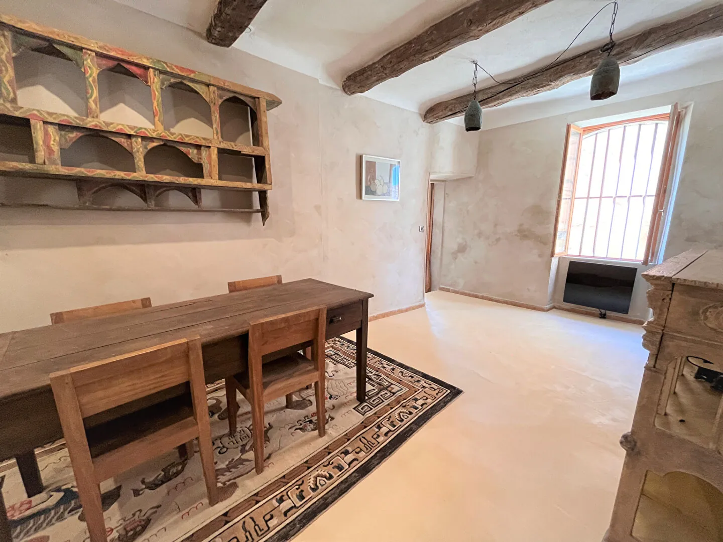 Charmant appartement rénové de 75m² avec vue à Saint-Saturnin-lès-Apt 