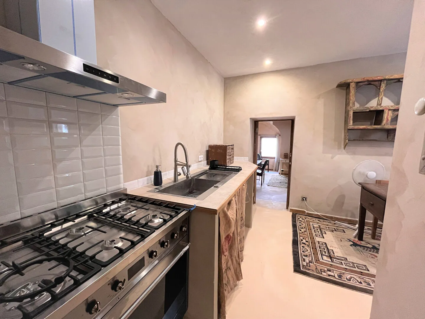 Charmant appartement rénové de 75m² avec vue à Saint-Saturnin-lès-Apt 