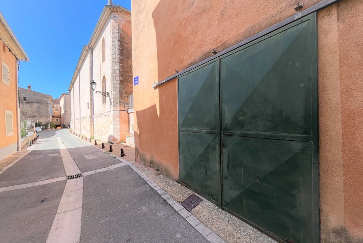 Charmant appartement rénové de 75m² avec vue à Saint-Saturnin-lès-Apt 