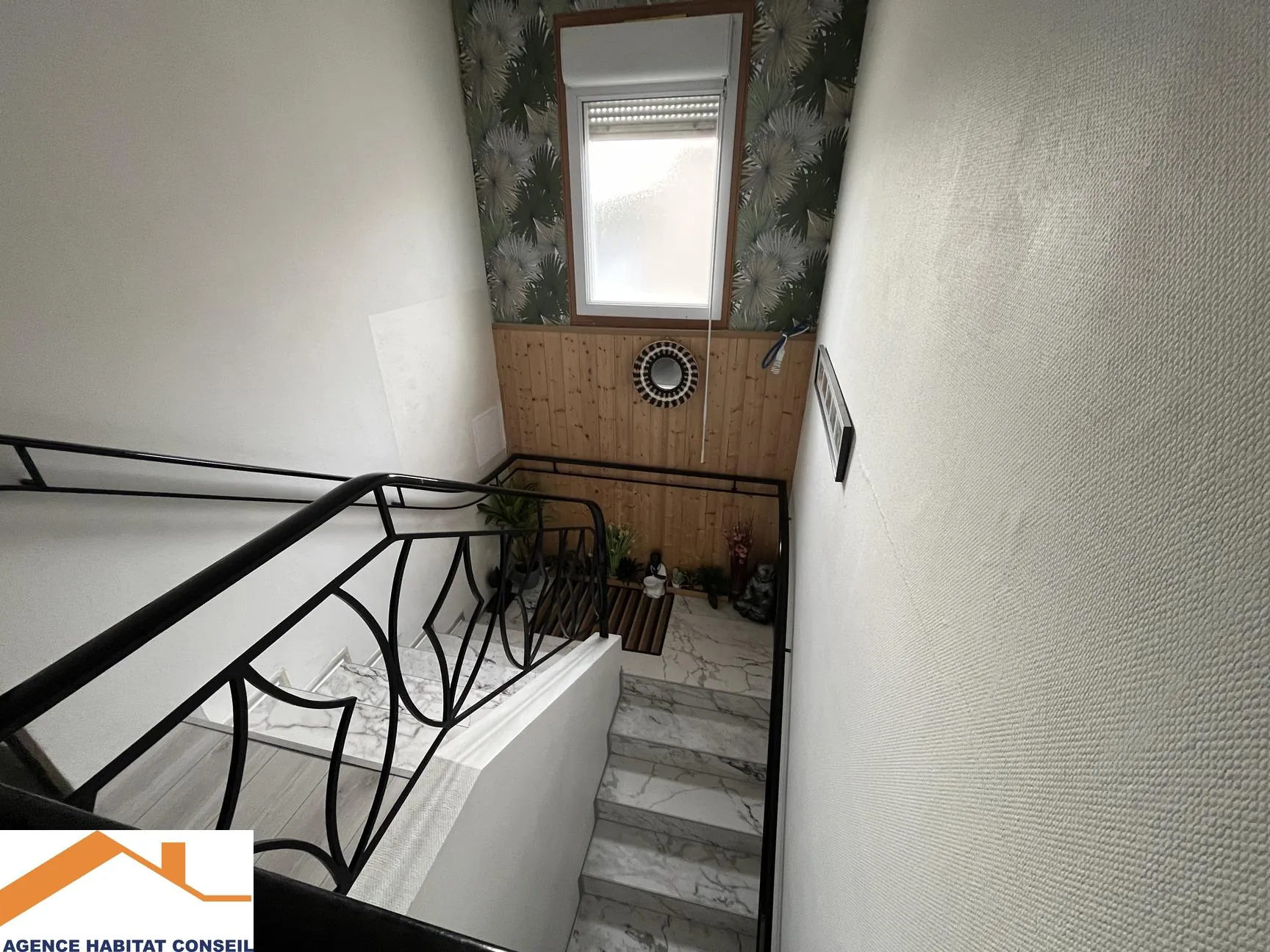 Grande maison à vendre à Saint Denis La Chevasse avec garage et dépendance 