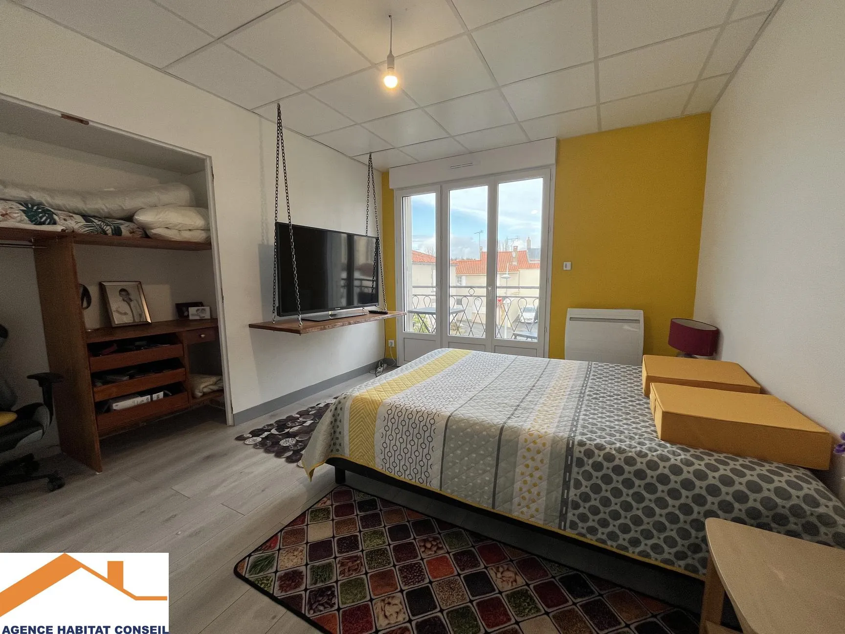 Grande maison à vendre à Saint Denis La Chevasse avec garage et dépendance 