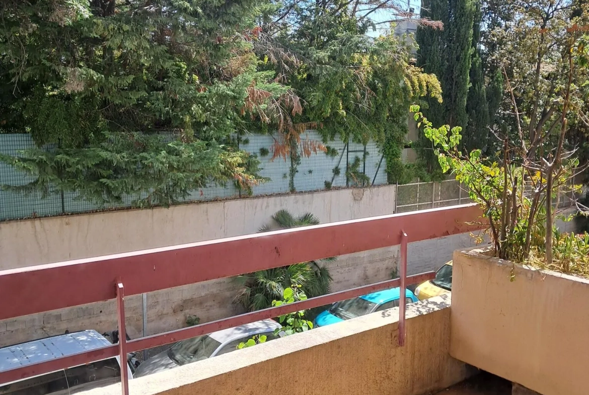 Appartement T2 avec balcon et cave à Marseille, secteur Prado, proximité plages 