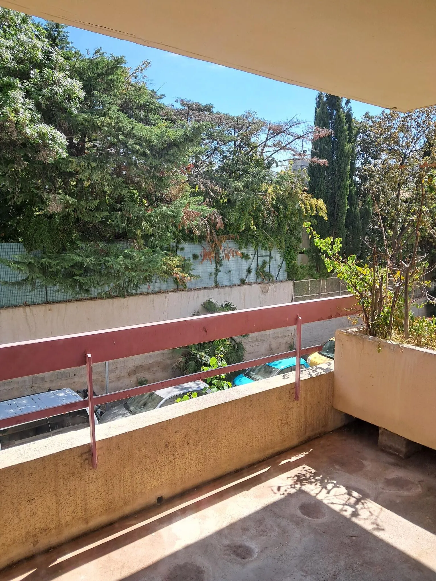 Appartement T2 avec balcon et cave à Marseille, secteur Prado, proximité plages 
