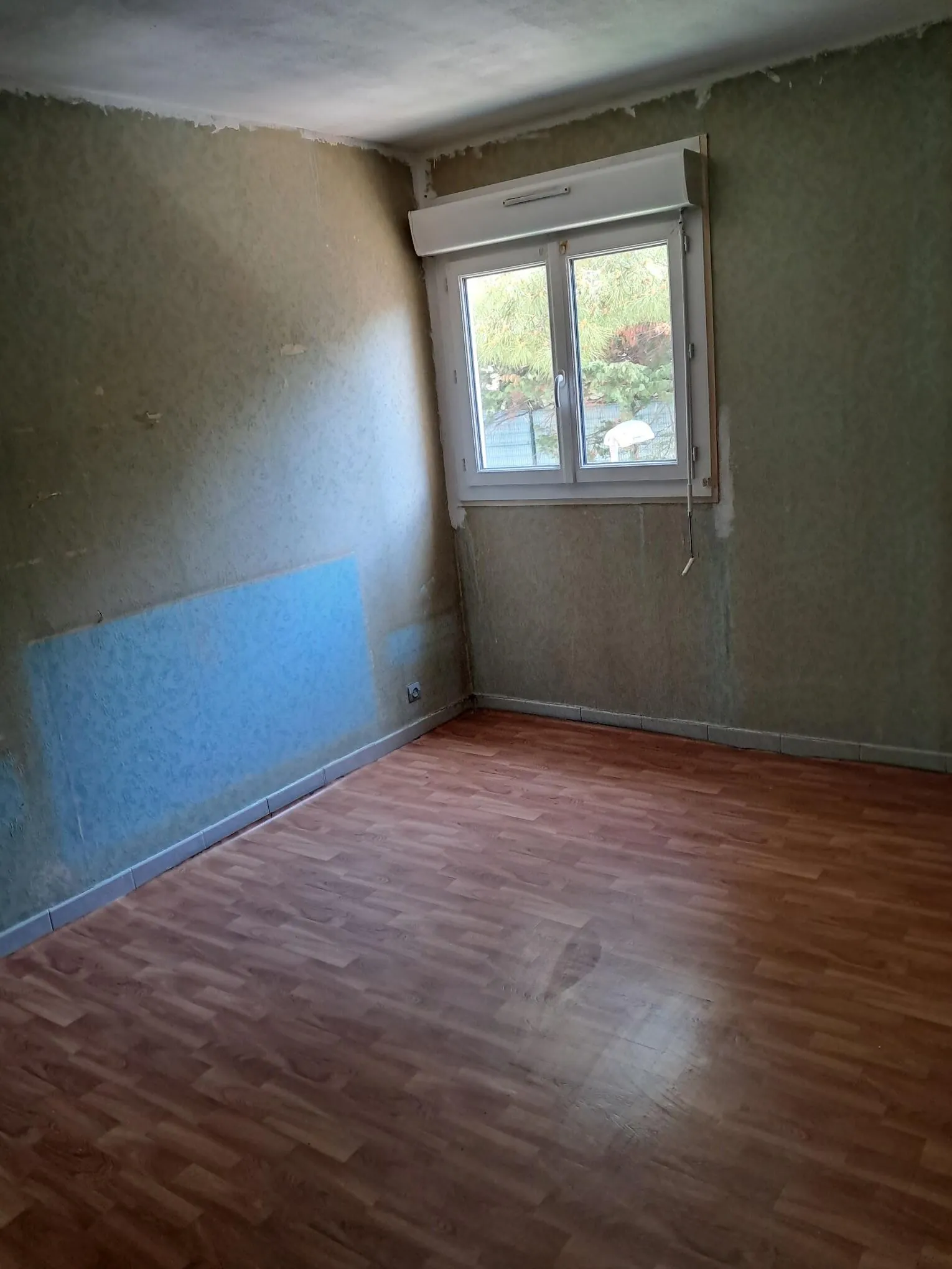 Appartement T2 avec balcon et cave à Marseille, secteur Prado, proximité plages 