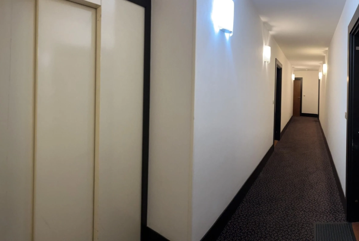 Bel appartement 35 m² à Buc avec vue panoramique, proche RER et commodités 
