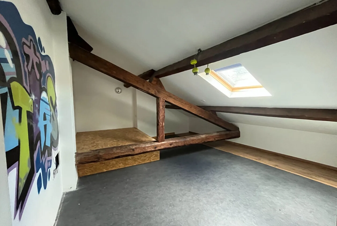 Appartement duplex 3 pièces à Laragne Monteglin - Centre-ville 