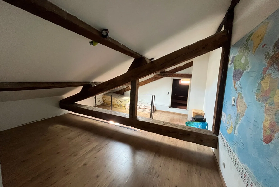 Appartement duplex 3 pièces à Laragne Monteglin - Centre-ville 