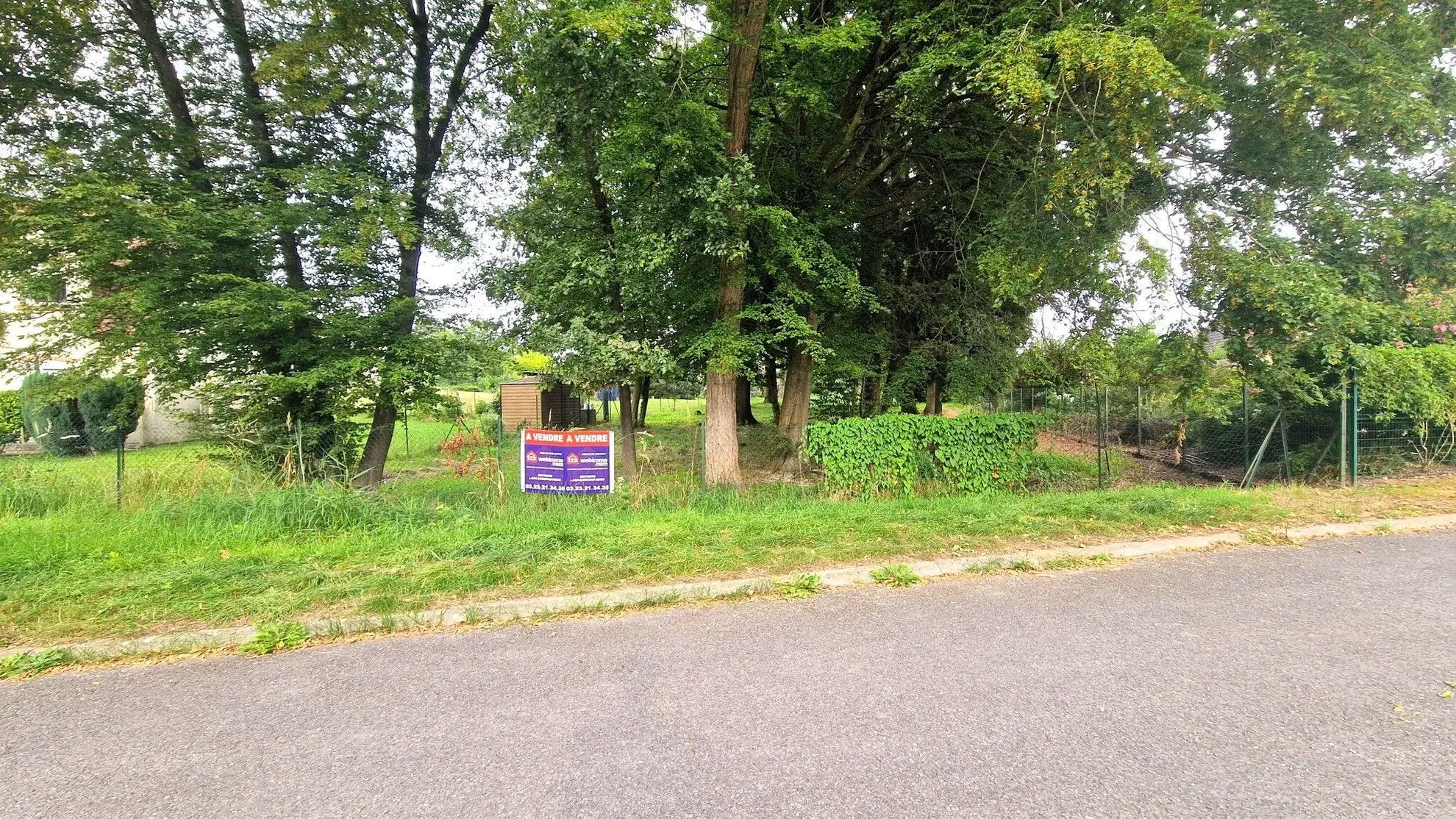 Terrain à bâtir plat de 1745 m² à Mons-en-Laonnois – Hors lotissement 