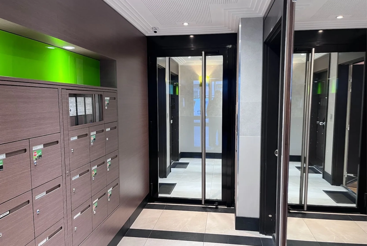 Achat d'un T2 lumineux de 42 m² à La Garenne-Colombes, proche transports et commerces 